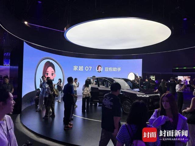 华为之后，字节也在深入汽车圈：荣威抢先落地豆包座舱助手